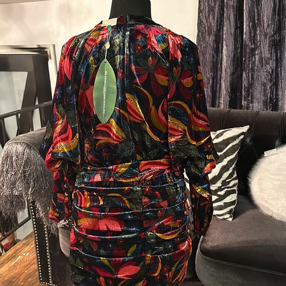 🆕 Farm Rio 🆕
Banana Sky Mini Dress - Picture 6 of 7